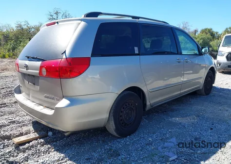 2007 Toyota Sienna Le z USA, uszkodzony, nr VIN 5TDZK23C27S022107